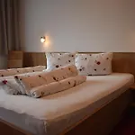 盖思福格兰斯汀膳食旅馆 3*